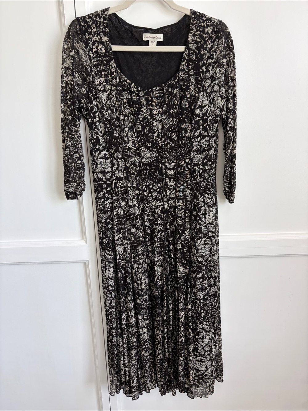 Coldwater Creek Black and White Long-Sleeve Scoop-Neck Midi Dress